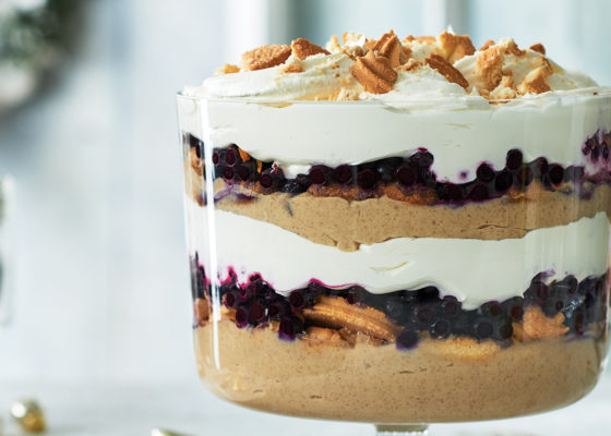 Gingerbread & Blueberry Butter Cookie Trifle